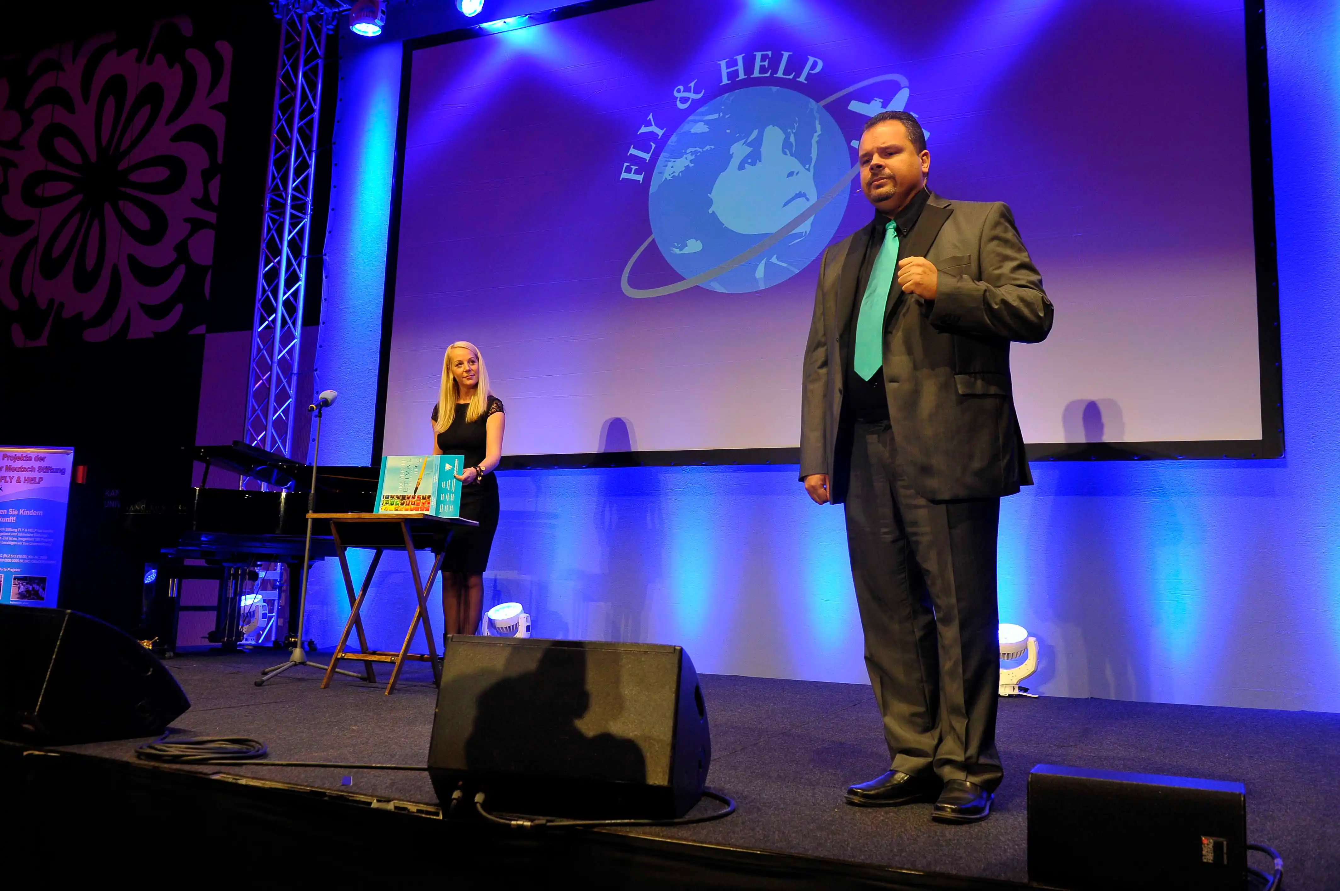 Begeisterte Gäste bei einer Gala — Mentalist und Zauberer buchen