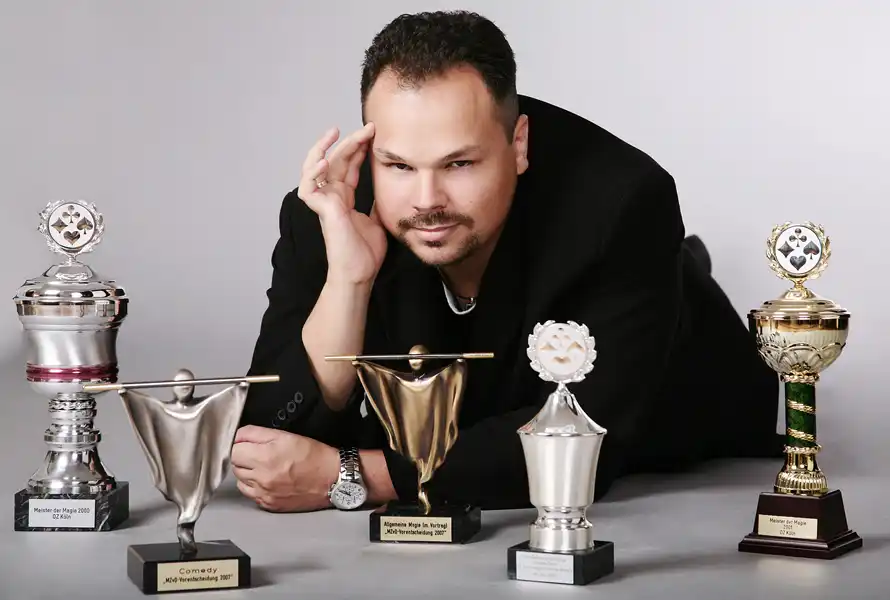 Mentalist Chester Sass (2)